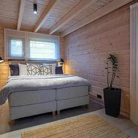 Holiday home Finskae *